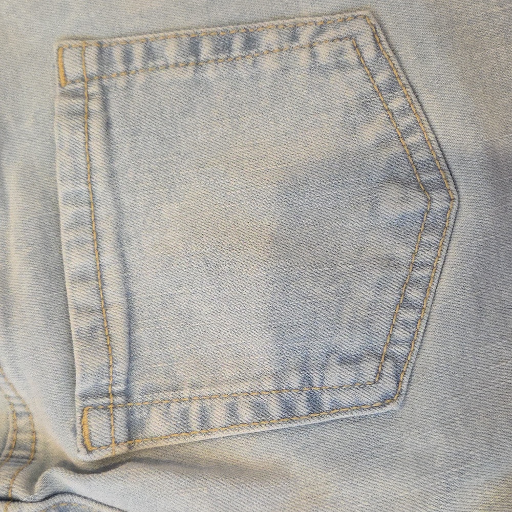 SO Shorts - Picture 6 of 7